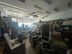 Hola Centre (D14), Retail #613747161